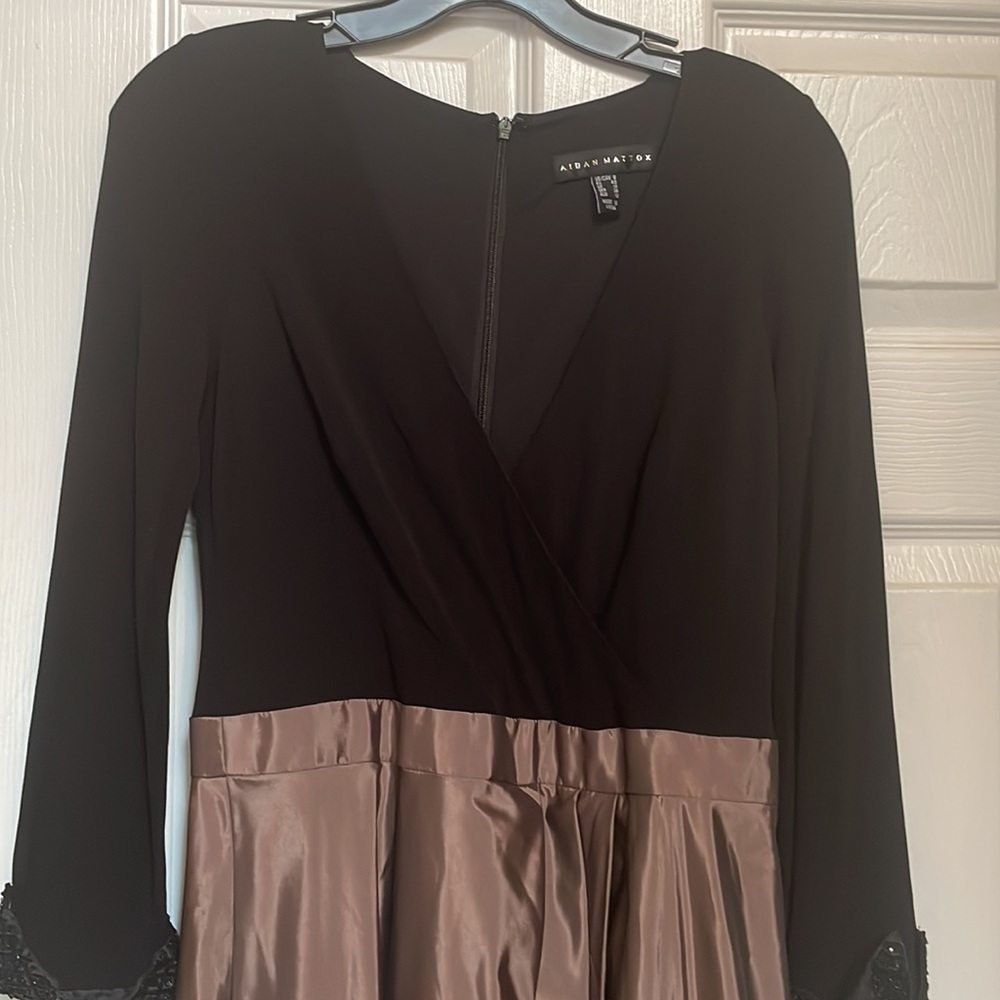 Aidan Mattox gown - Picture 2 of 9